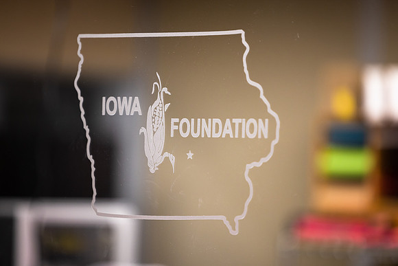 BCS_NA_Grinnell_Foundation_453