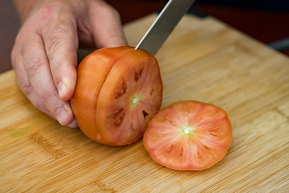 Tomato_DRTC5049_52