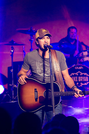 DKLukeBryan134