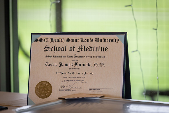 2026_SLUOrthoSurg_Graduation_27