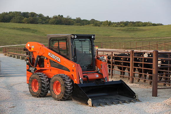 Kubota_SSV75_CDP2015_0050