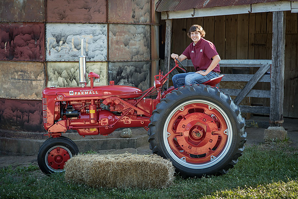 4Rivers_2017Tractor_076
