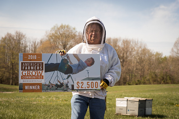 AmericasFarmers_BedfordBeekeepers_473