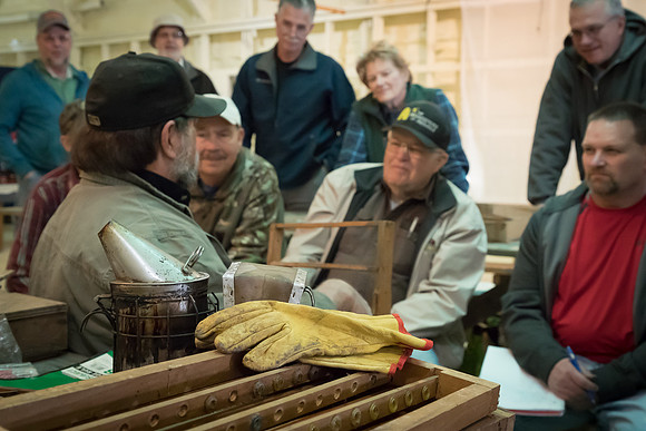 AmericasFarmers_BedfordBeekeepers_771