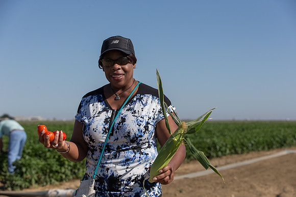 CommunityFoodBank_141
