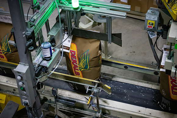 BCS_NA_Grinnell_Production_3565