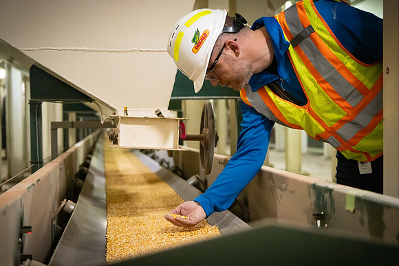BCS_NA_Grinnell_Production_4583