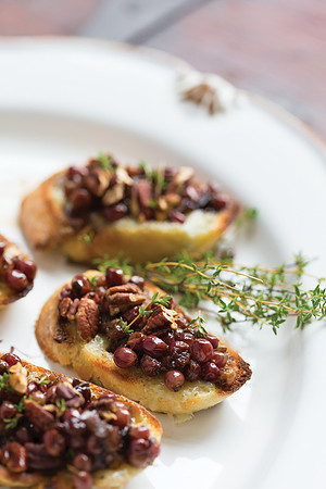 BlueCheeseGrapeCrostini