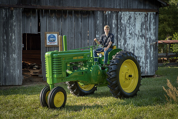 4Rivers_2018Tractor_180