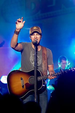 DKLukeBryan120