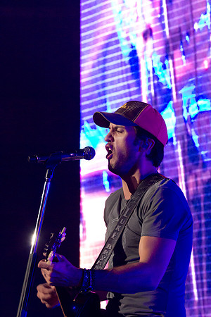 DKLukeBryan203