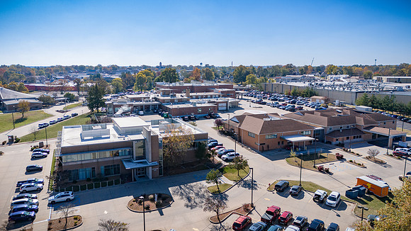 PER_Clinic_206_HospitalLane_Perryville_MO_Exterior_5