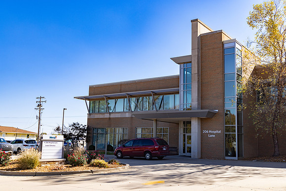 PER_Clinic_206_HospitalLane_Perryville_MO_Exterior_15