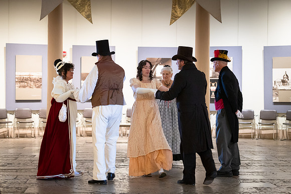 1819ChristmasBall_515