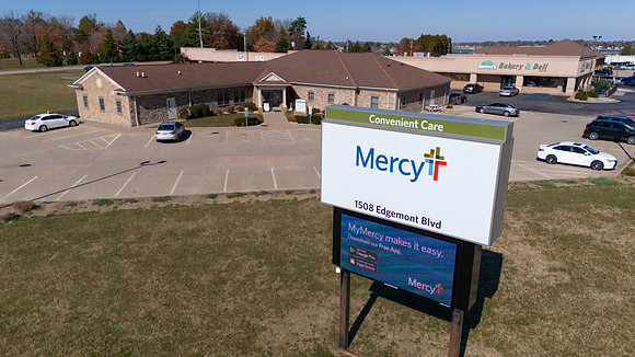 PER_ConvenientCare_1508_EdgemontBlvd_Perryville_MO_Exterior_24