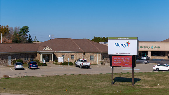 PER_ConvenientCare_1508_EdgemontBlvd_Perryville_MO_Exterior_14