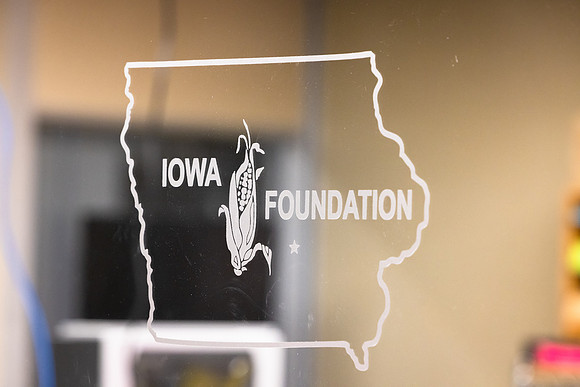BCS_NA_Grinnell_Foundation_459