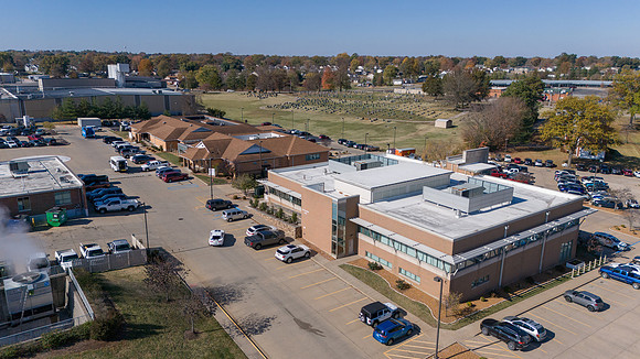 PER_Clinic_206_HospitalLane_Perryville_MO_Exterior_12