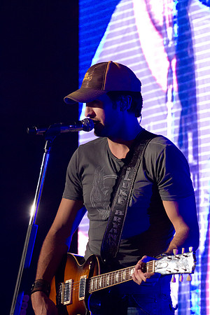 DKLukeBryan202