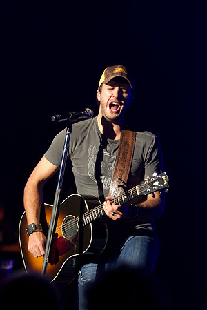 DKLukeBryan062