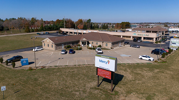 PER_ConvenientCare_1508_EdgemontBlvd_Perryville_MO_Exterior_9